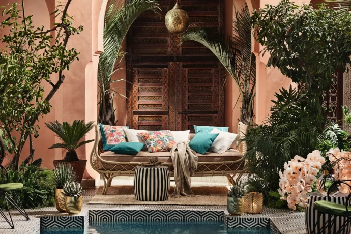 Инсталляции от дизайнеров бренда H&M Home