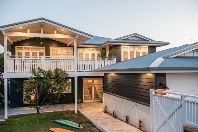 Современный пляжный дом и пристройка к нему в Австралии