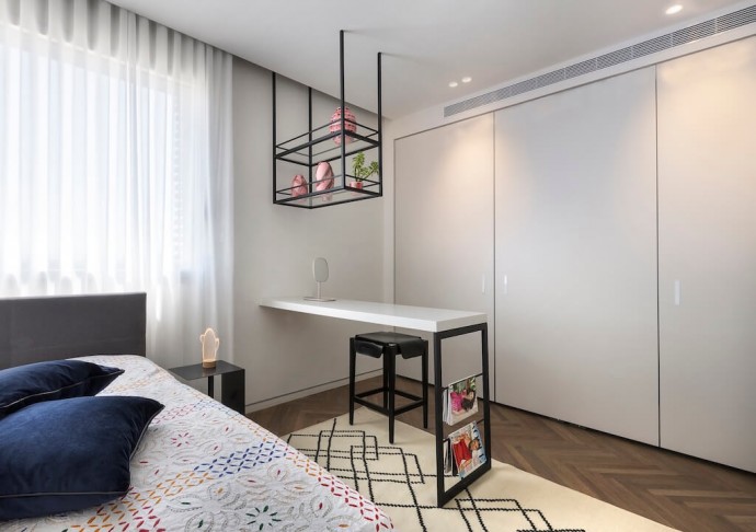 Современная квартира площадью 240 м2