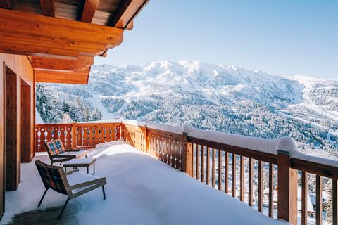 Отель Le Coucou на горнолыжном курорте Мерибель во французских Альпах
