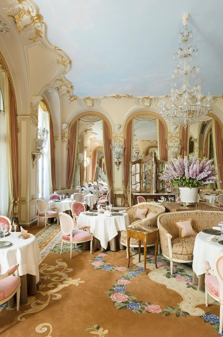 Величественный отель Ritz в Париже