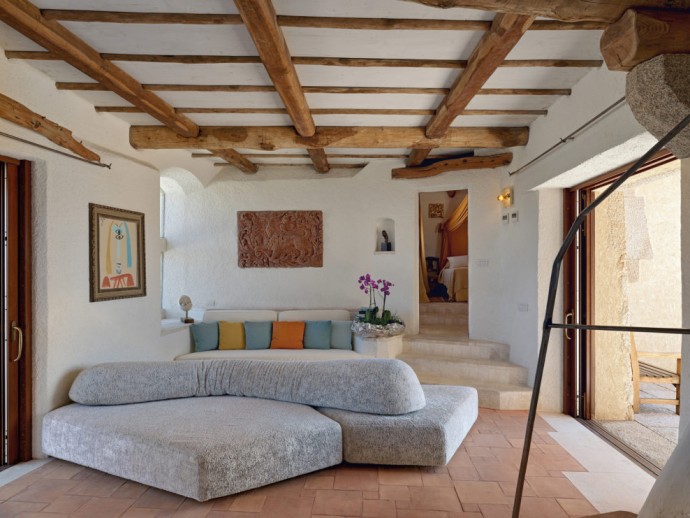 Дом архитектора Тицианы Лоренцелли на побережье Коста-Смеральды, Сардиния, Италия