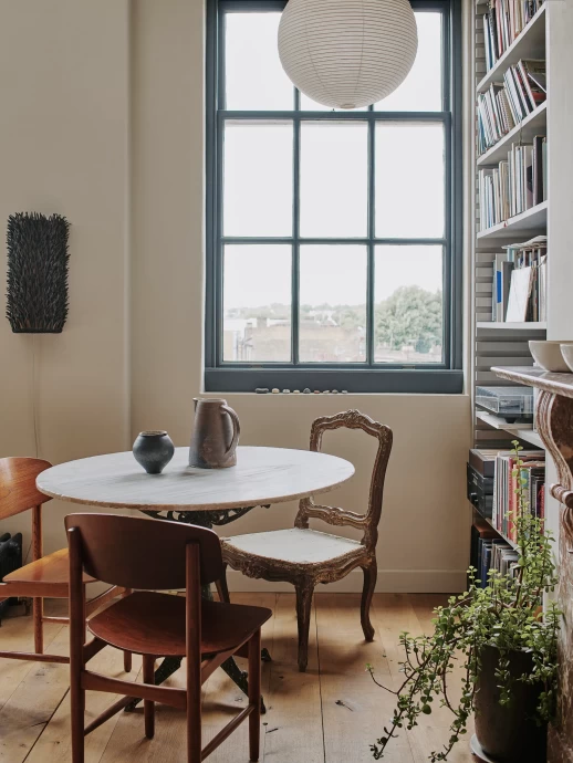 Лофт основательницы компании по производству красок Atelier Ellis Кассандры Эллис в Лондоне Лофт основательницы компании по производству красок Atelier Ellis Кассандры Эллис в Лондоне