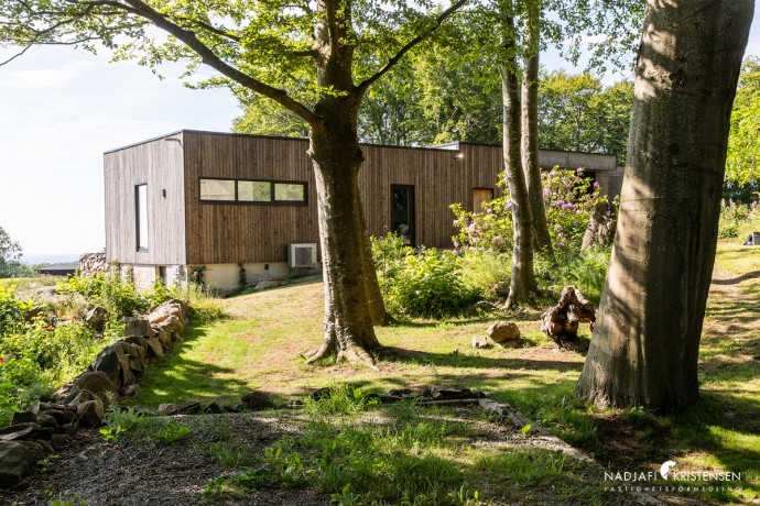 Современный дом площадью 180 м2 в сельской местности Швеции