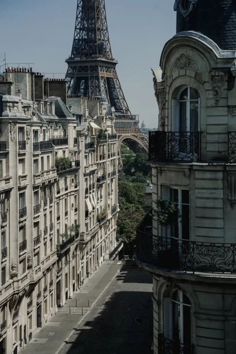 Апартаменты с видом на Эйфелеву башню в Париже