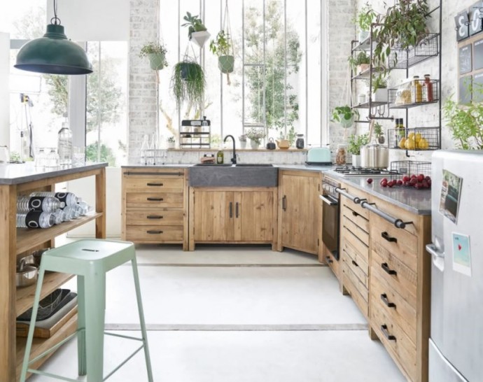 Гостиная и кухня от дизайнеров мебельного бренда Maisons du Monde