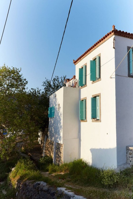 Небольшой дом на греческом острове Лесбос