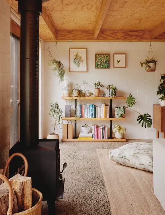 Дом дизайнера и художника Луизы Джонс в горах Данденонг, Виктория, Австралия