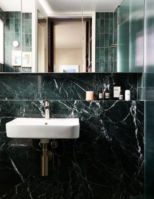 Квартира дизайнеров Лолы Дигби-Диркс и Себастьяна Оуэна в Мельбурне, Австралия Квартира дизайнеров Лолы Дигби-Диркс и Себастьяна Оуэна в Мельбурне, Австралия