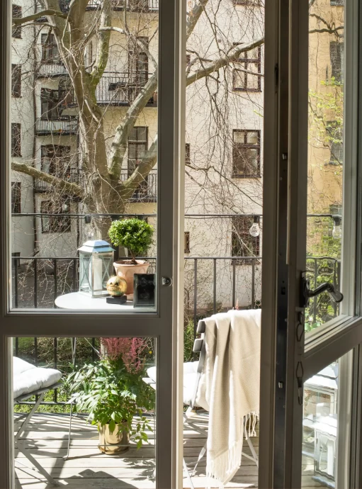 Квартира художницы Кэролайн Тамм в Стокгольме Квартира художницы Кэролайн Тамм в Стокгольме