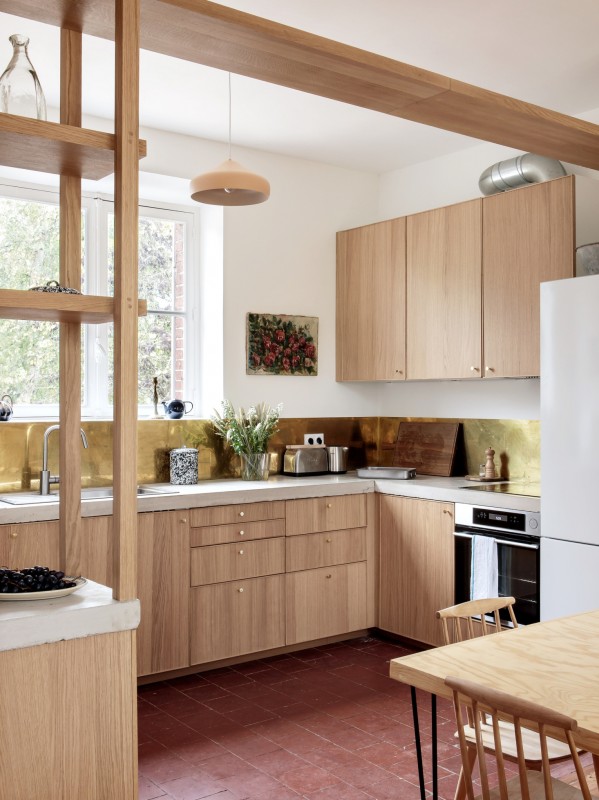 Отель типа B&B ("постель и завтрак") Riverside House недалеко от Парижа