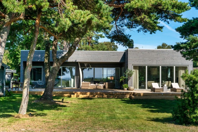 Современный дом недалеко от Мальмё, Швеция