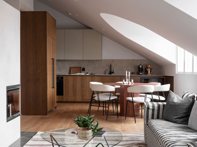 Стильная мансардная квартира под крышей старого дома в Стокгольме Стильная мансардная квартира под крышей старого дома в Стокгольме