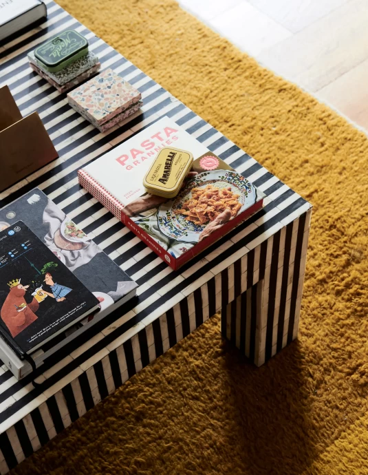 Квартира дизайнеров Лолы Дигби-Диркс и Себастьяна Оуэна в Мельбурне, Австралия Квартира дизайнеров Лолы Дигби-Диркс и Себастьяна Оуэна в Мельбурне, Австралия