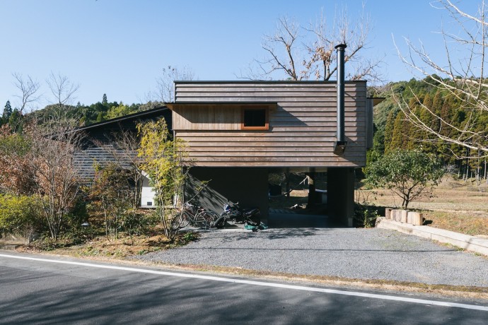 Мини-дом над гаражом в Кагосиме, Япония