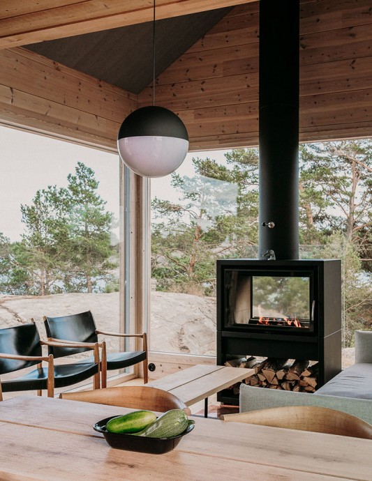 Дачный дом на скалистом острове в Финляндии