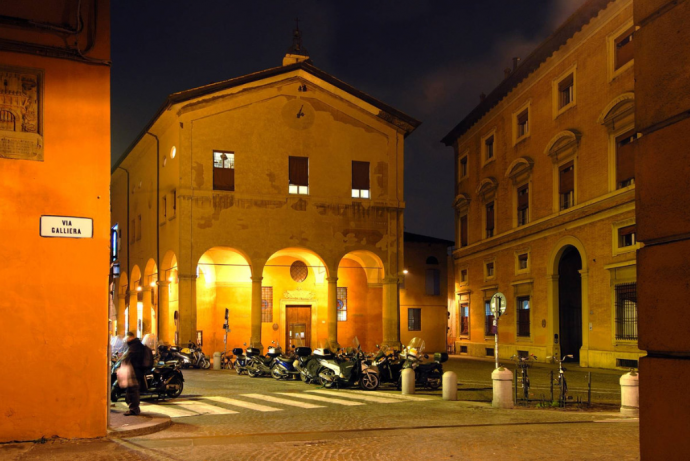 Палаццо в Болонье, Италия