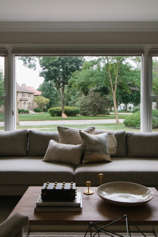 Коттедж, оформленный в нейтральных тонах Коттедж, оформленный в нейтральных тонах