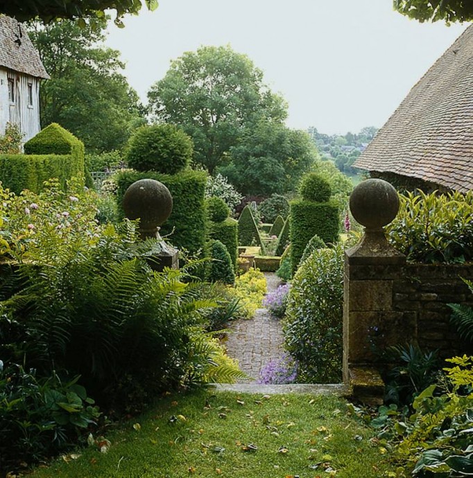 Усадьба в Нормандии с роскошным садом