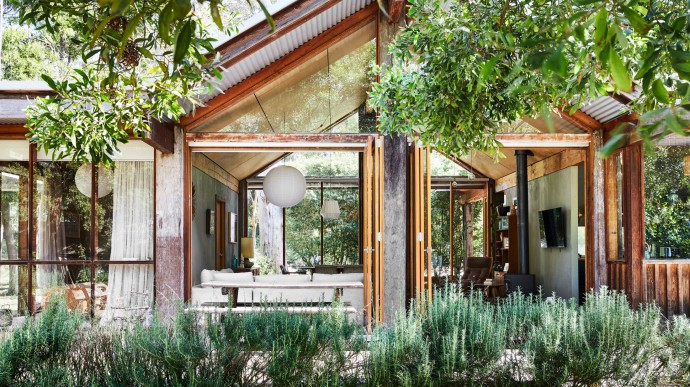 Дом натуропата и травника Лизы Ходж в Македоне, Виктория, Австралия