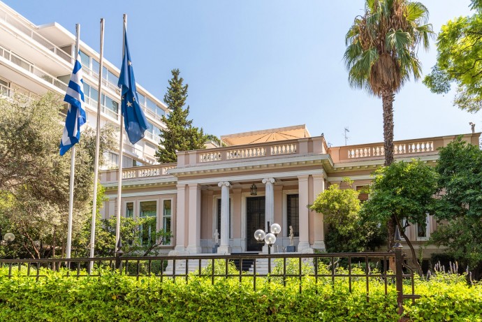 Штаб-квартира премьер-министра Греции Кириакоса Мицотакиса в Афинах, оформленная его супругой