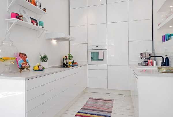 Черно-белый интерьер шведской квартиры площадью 66 м2