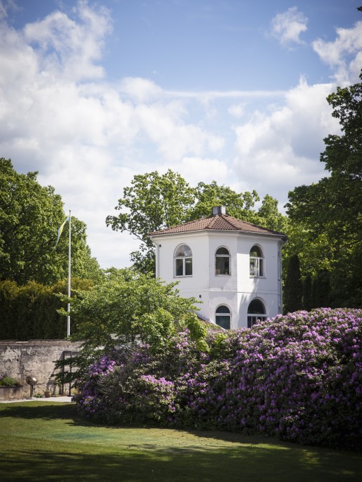 Смотровая башня конца XIX века в Сконе (Швеция ), превращённая в жилой дом