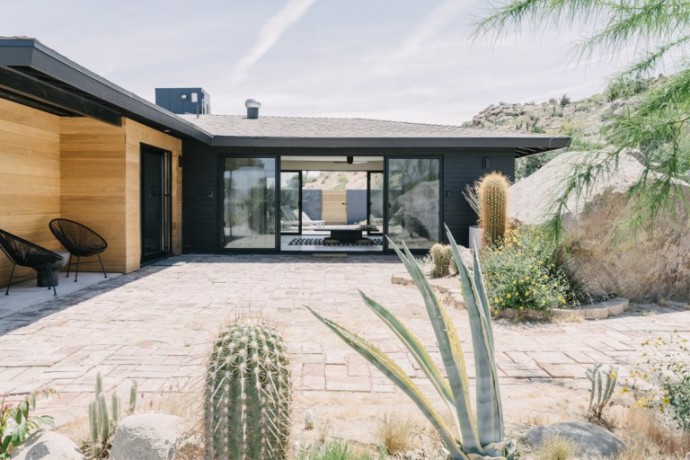 Минималистичный дизайн виллы в калифорнийской пустыне