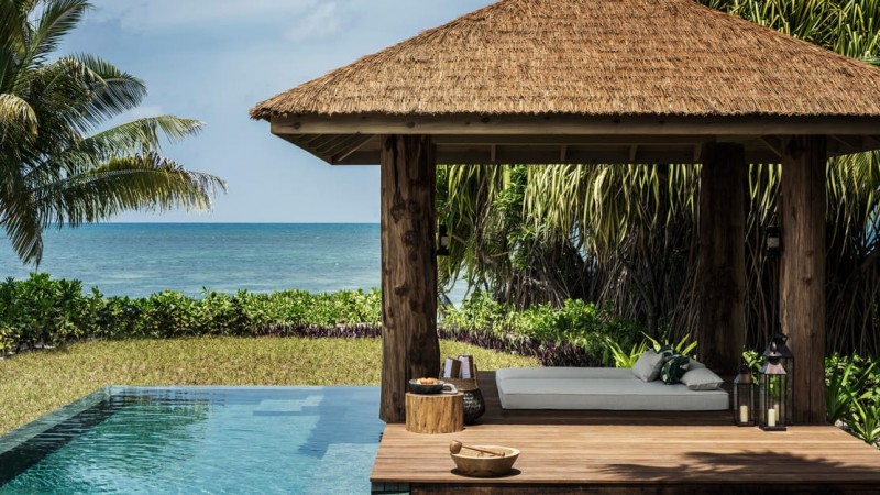 Отель Four Seasons на Сейшелах