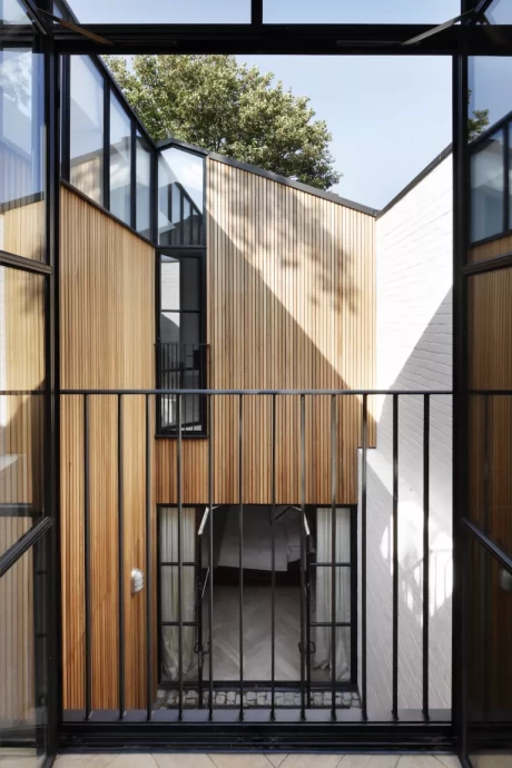 Бывший дровяной сарай в Лондоне, превращённый в жилой дом