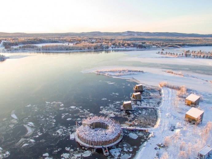 Коттеджи на озере в шведском отеле Arctic Bath Hotel and Spa