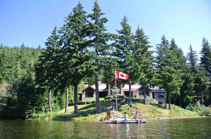 Резиденция на канадском курорте Уистлер