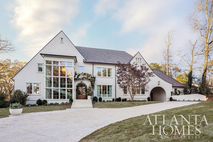 Выставочный дом Home for the Holidays Showhouse в Атланте, оформленный несколькими дизайнерами Выставочный дом Home for the Holidays Showhouse в Атланте, оформленный несколькими дизайнерами