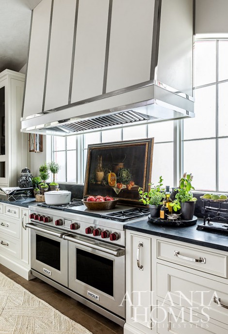 Выставочный дом Home for the Holidays Showhouse в Атланте, оформленный несколькими дизайнерами Выставочный дом Home for the Holidays Showhouse в Атланте, оформленный несколькими дизайнерами