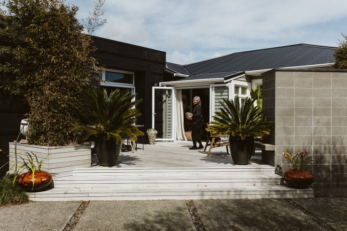 Дом дизайнера Меган и застройщика Майка Экдалей в Нью-Плимуте, Новая Зеландия