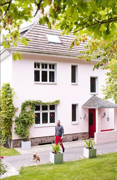 Дом дизайнера Инго Штайна в городе Оверат, Германия
