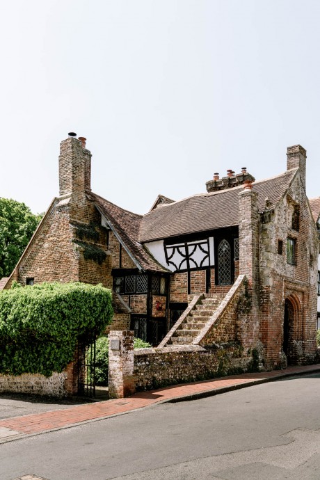 Дом середины XVI века на окраине деревни Дитчлинг, Сассекс, Великобритания