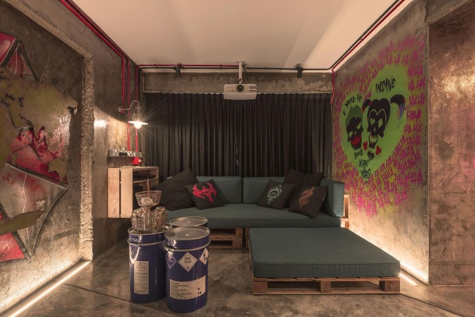 Постапокалиптический дизайн интерьера квартиры для молодой пары в Сингапуре