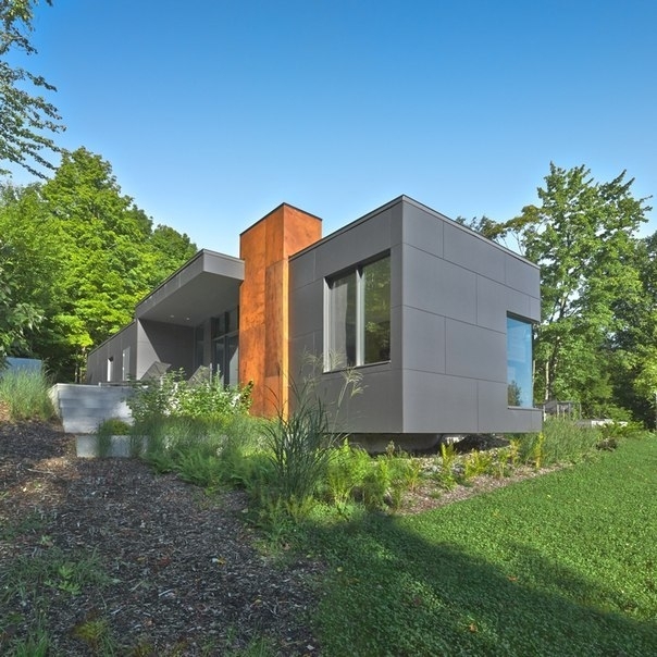 Modern T House