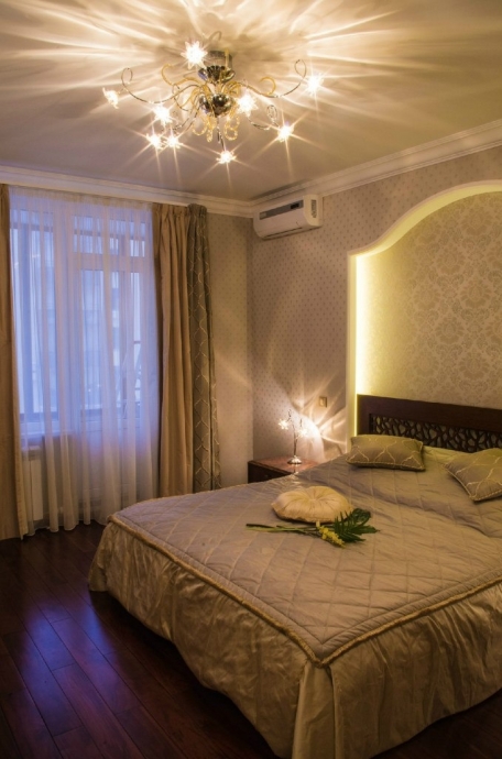 Уютный интерьер и теплая атмосфера в квартире площадью 120 кв.м. в Санкт-Петербурге