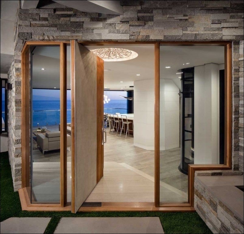 Дом Clifftop в Калифорнии с панорамным видом на океан Дом Clifftop в Калифорнии с панорамным видом на океан