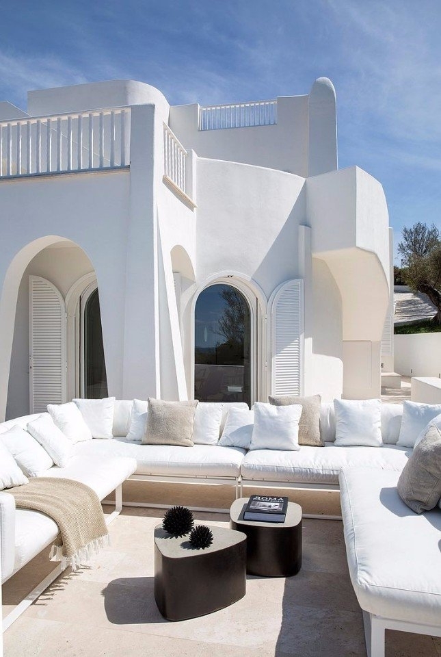 Красивый дом для пляжного отдыха в Сабаудии, в Италии.