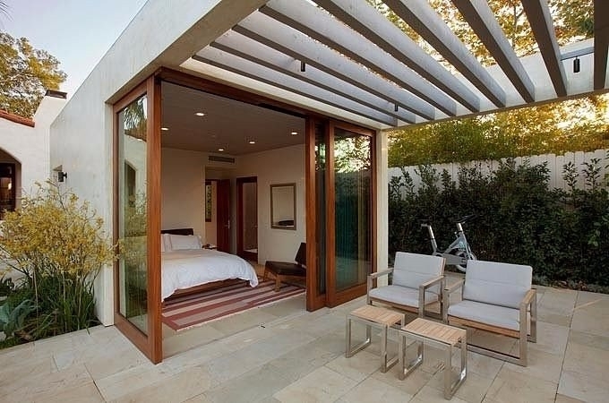 Расположенный в Малибу, в штате Калифорния, этот современный особняк был разработан Dutton Architect