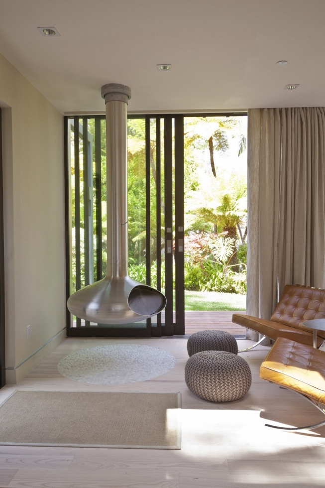 Рабочая студия в скандинавском стиле в дополнение к калифорнийской резиденции Рабочая студия в скандинавском стиле в дополнение к калифорнийской резиденции