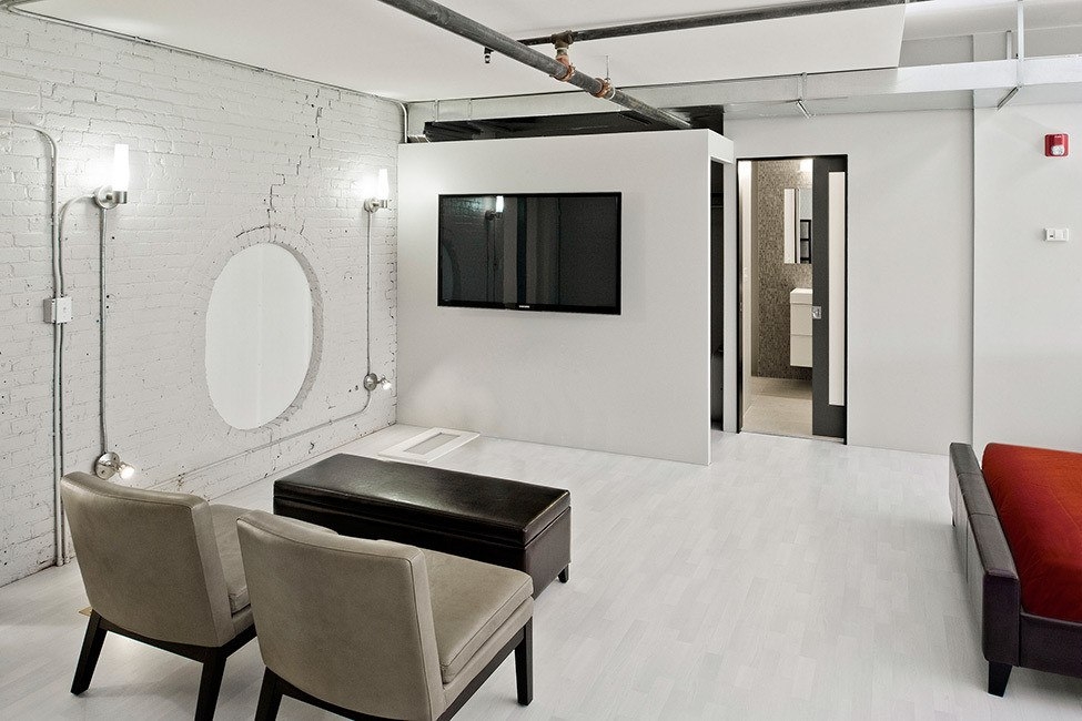 Дом и офис в здании старой котельной Дом и офис в здании старой котельной