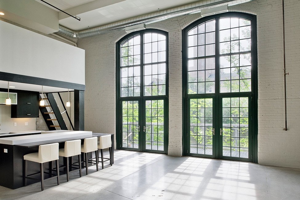 Дом и офис в здании старой котельной Дом и офис в здании старой котельной