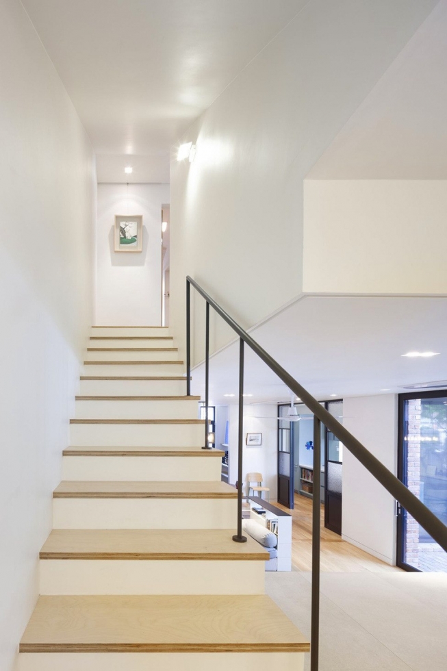 Простой и лаконичный дом в Сеуле Простой и лаконичный дом в Сеуле