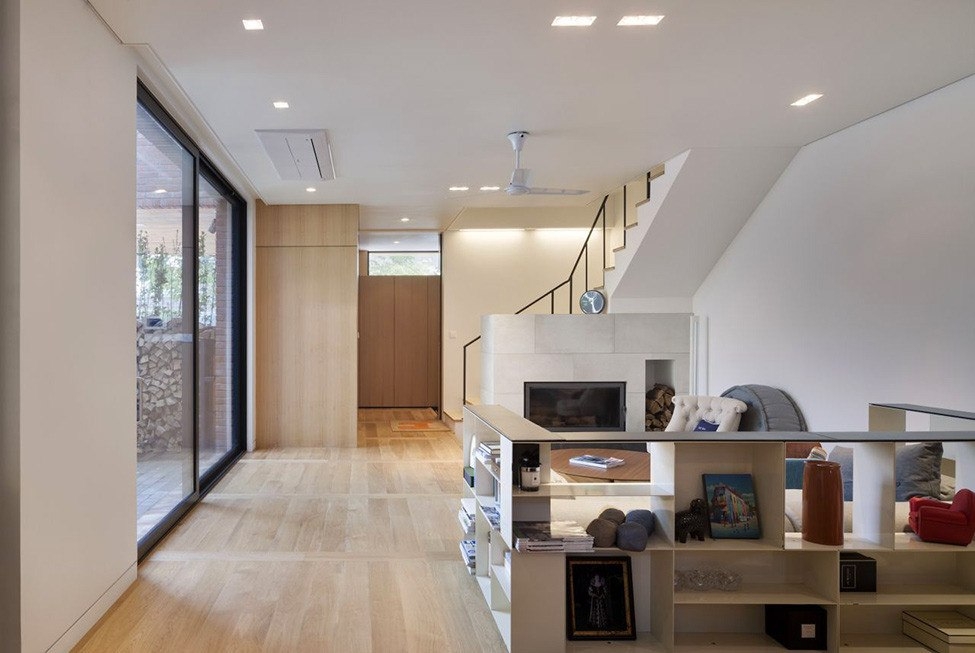 Простой и лаконичный дом в Сеуле Простой и лаконичный дом в Сеуле