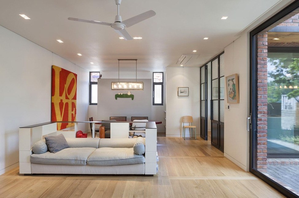 Простой и лаконичный дом в Сеуле Простой и лаконичный дом в Сеуле