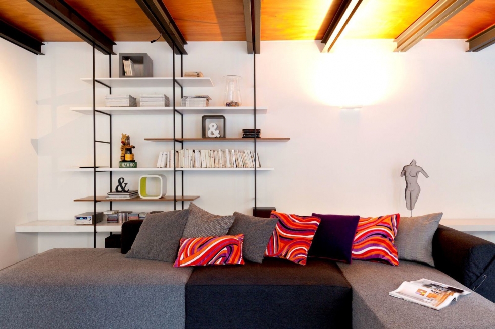 Деревянные поверхности в современном интерьере лофта в Италии Деревянные поверхности в современном интерьере лофта в Италии